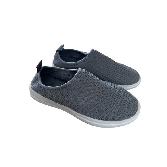 Lusso Cloud - Gehry Waffle Knit Slip Ons in Gray - Picture 1 of 5